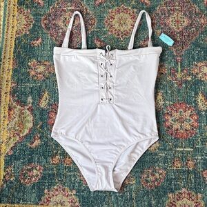 Cupsay Size Large White Tie Front One Piece Women’s Swimsuit NWT